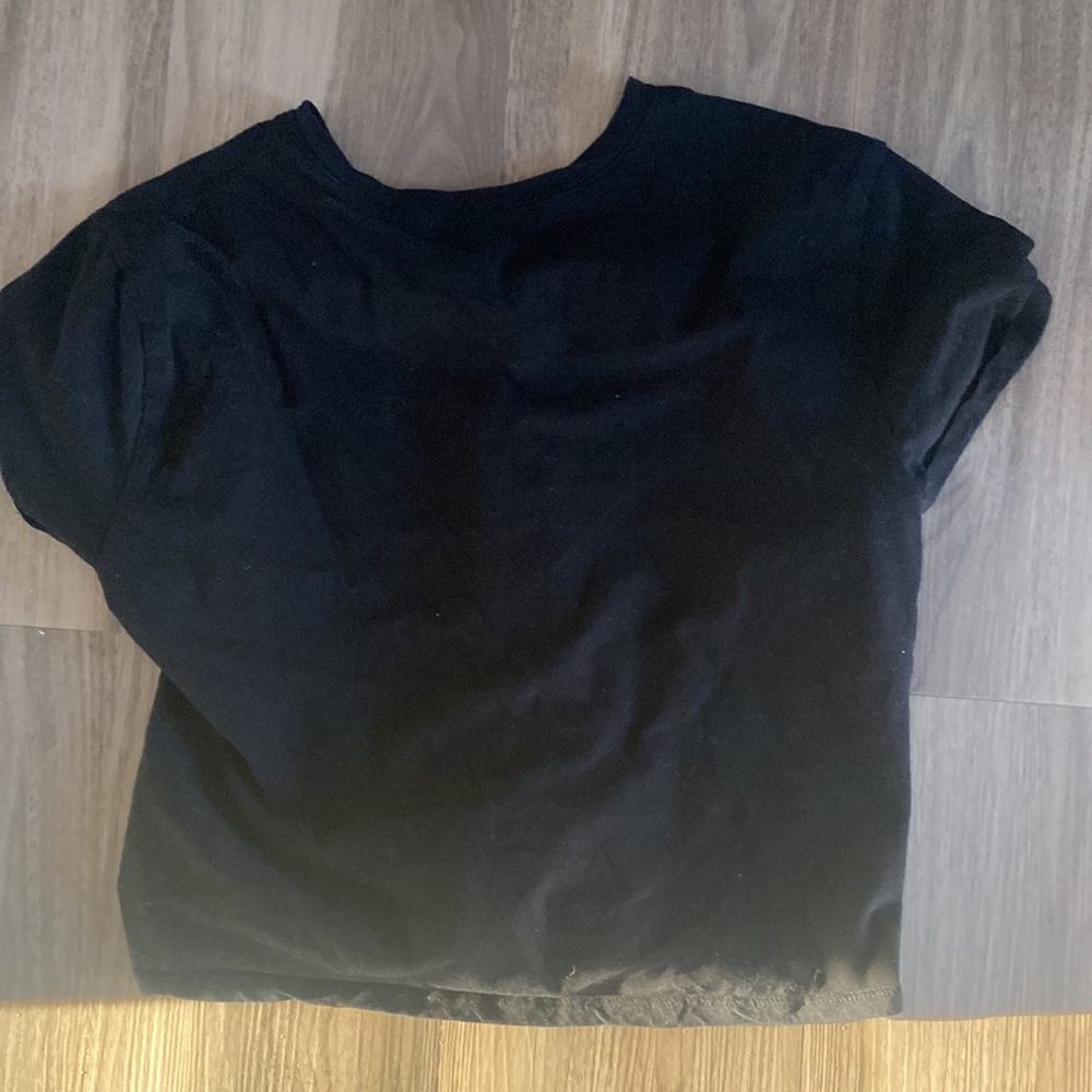 graphic tee - Picture 3 of 3